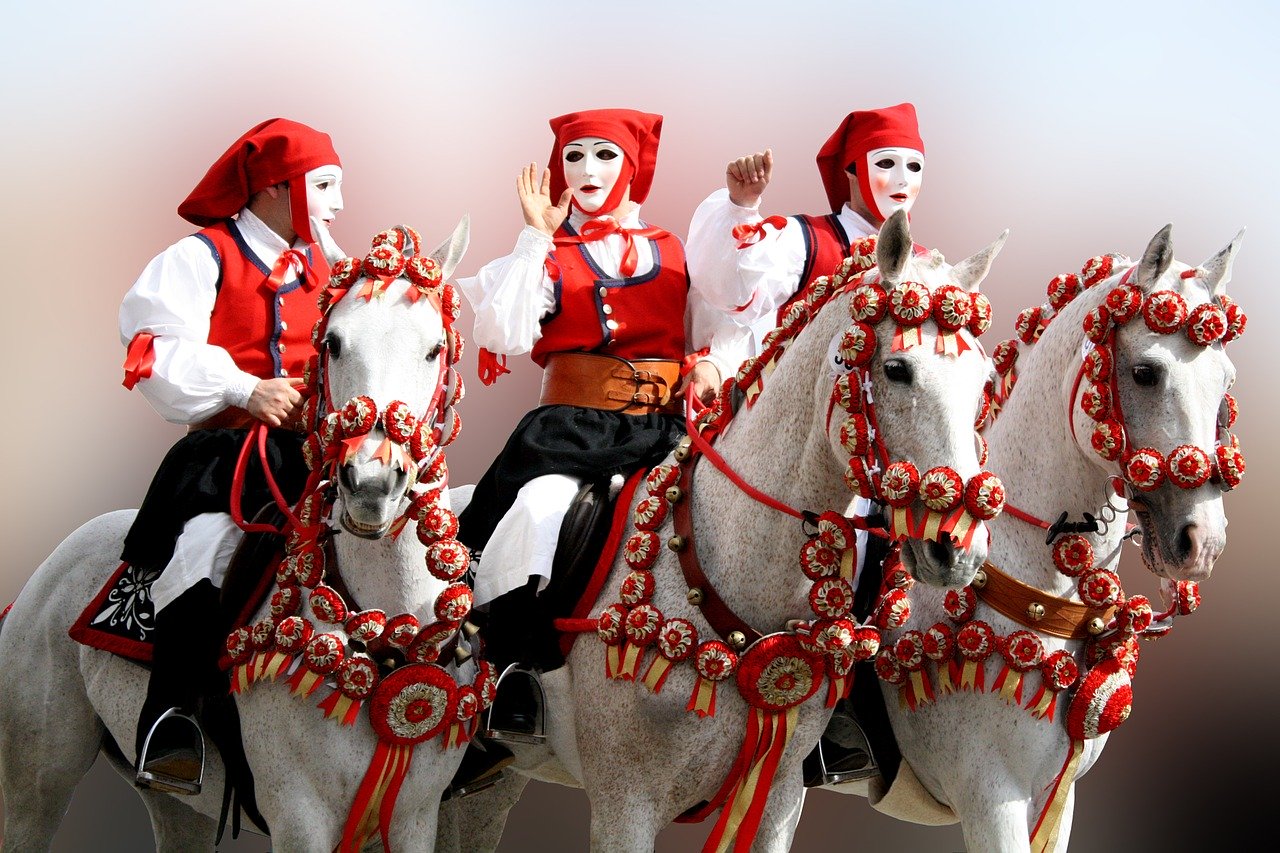 Sartiglia: La course de chevaux la plus spectaculaire de Sardaigne