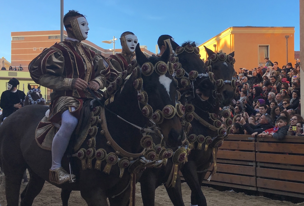 Carnaval en Cerdeña: 6 pueblos donde ver los desfiles más bonitos